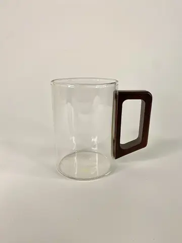 لیوان پیرکس دسته چوبی گرد