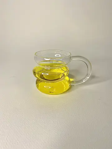 لیوان پیرکس دفرمه دسته دار لیوان پیرکس دفرمه دسته دار