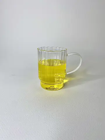 لیوان پیرکس شیاردار پایه دار لیوان پیرکس شیاردار پایه دار