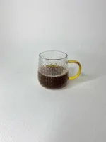 لیوان پیرکس گندمی دسته طلایی