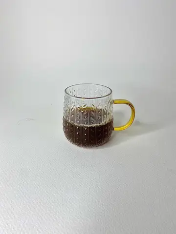 لیوان پیرکس گندمی دسته طلایی لیوان پیرکس گندمی دسته طلایی