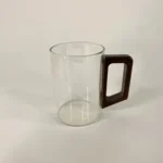 لیوان پیرکس دسته چوبی گرد