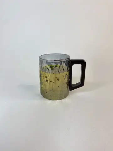 لیوان پیرکس دسته چوبی گرد دودی برفی لیوان پیرکس دسته چوبی گرد دودی برفی