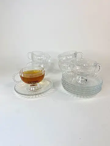 استکان دسته مرواردیدی ساده زیردار استکان دسته مرواردیدی ساده زیردار