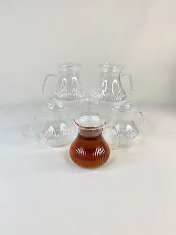 لیوان پیرکس دسته دار کمر باریک شیاردار لیوان پیرکس دسته دار کمر باریک شیاردار