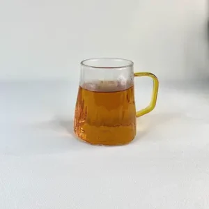 لیوان پیرکس مخروطی دفرمه دسته طلایی