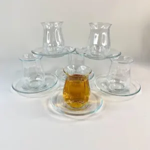 استکان کمر باریک شیاردار با زیر 110 میل
